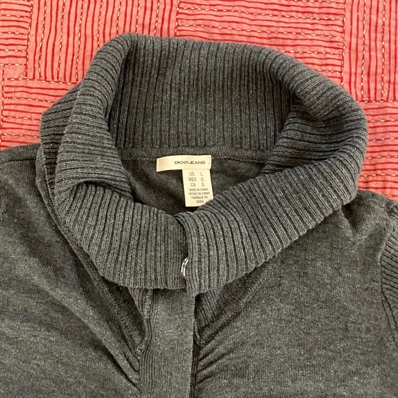 DKNY women’s size large Charcoal Cowl Neck Sweater with large snaps - Picture 3 of 14